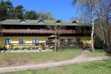Hotelli Und Restaurant Karpfenschänke