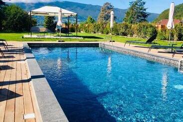 酒店 Hôtel Le Mouton Bleu