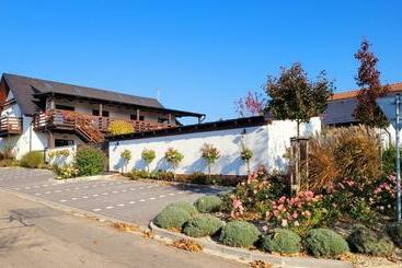 ペンション Apartmány Pod Pálavou