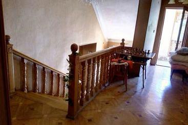 Bed and Breakfast Guest House Raisa