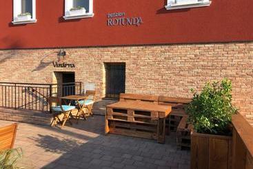 ペンション Apartmán Rotunda