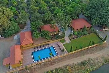 リゾートホテル Gir Lion Safari Camp By Trulyy, Sasan Gir