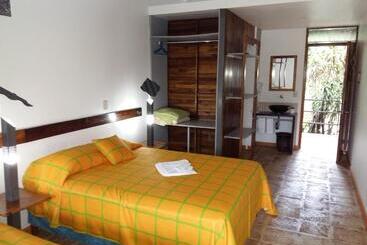 Hotel Celeste Mountain Lodge