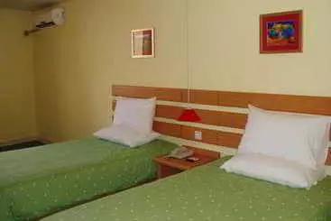 Hotelli Home Inn Quanan Square