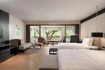 בית מלון כפרי Le Meridien Chiang Rai Resort, Thailand