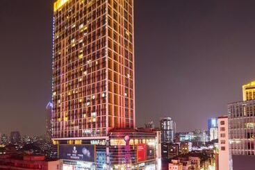 בית מלון כפרי Nomo Service Apartment Grand Continental