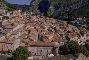 فندق L Hôtel Du Garage Des Cevennes