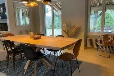 Majatalo Le Jardin Du Moustoulac