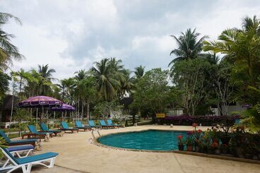 בית מלון כפרי Anandah Beach Resort