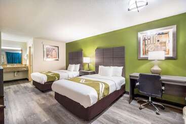 Отель Quality Inn Columbia Airport