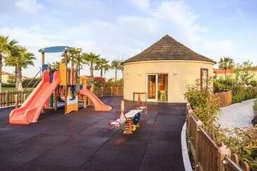 Eden Villas & Apartments