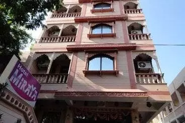 Hotel Maya International