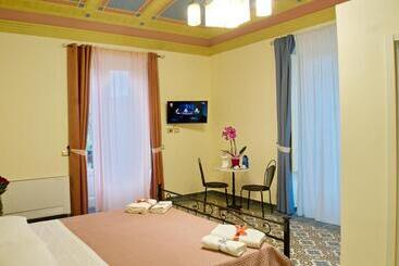 Bed and Breakfast Domus Aurea