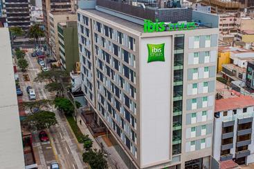 Otel Ibis Styles Lima San Isidro