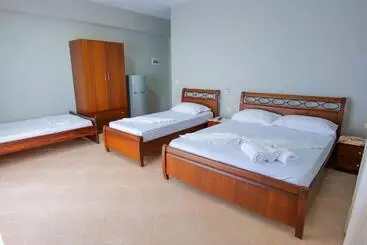 Hotel White
