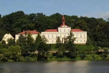 Pensão Penzion Zámek Rozsochatec