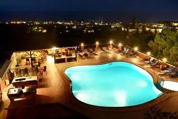 Apartments Petra Village
