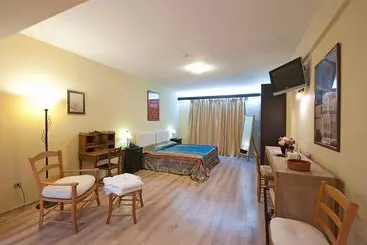 Hotel Efplias  Apartments And Suites