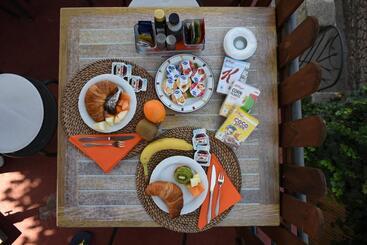 هتل La Reginella Capri