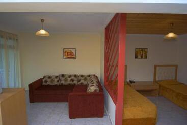 בית מלון כפרי Village Mare