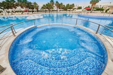 Riva Marina Resort Cdshotels