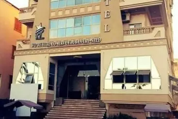 هتل Gogo Palace