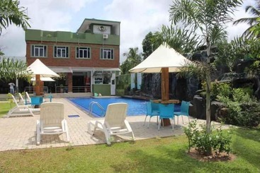 Hotel K&k Country Resort