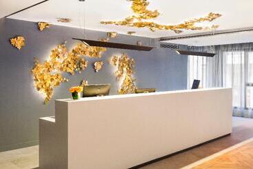 هتل Eurostars Guadalquivir