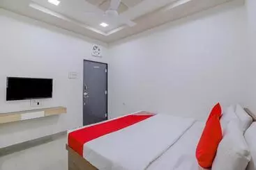 Hotel Oyo 80936  Maldhari