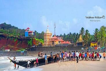 בית מלון כפרי Sukhsagar Beach Resort