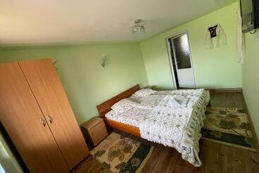 پانسیون Casa Marinca