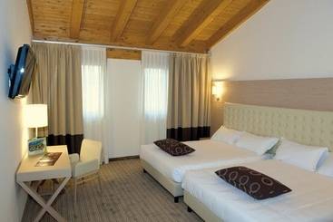 Th Lazise   Hotel Parchi Del Garda