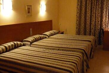 בית מלון כפרי Avenida El Morell