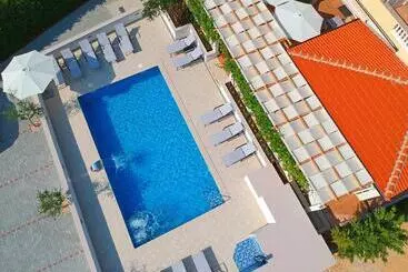 Hotel Pansion Villa Bok