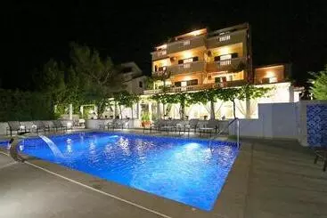 Отель Pansion Villa Bok