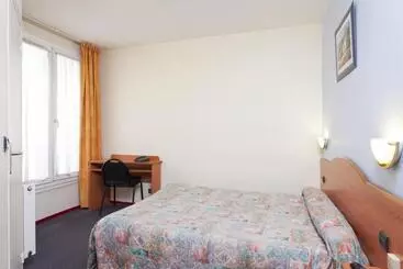 Otel Ferney République