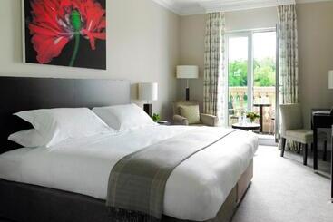 Bowood Hotel, Spa, And Golf Resort