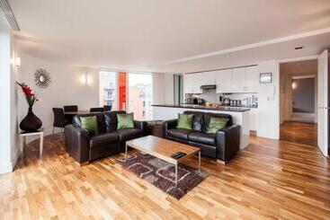 בית מלון כפרי Kspace Serviced Apartments The Sinclair Building Sheffield