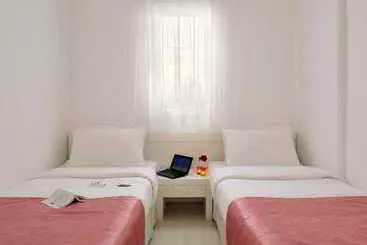 ホテル Satsuma Suites