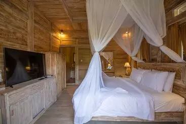 تختخواب و صبحانه Wana Shanti Villa