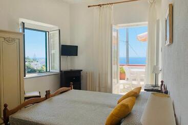 ホテル Pensione Casa Verde