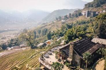 هتل Laxsik Ecolodge