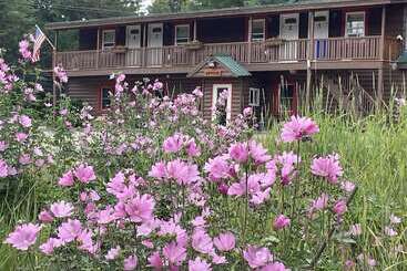 Mountain View Motel & Campground