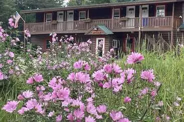 Mountain View Motel & Campground