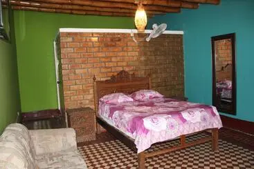 پانسیون Hostal Loma Blanca