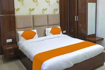 Otel Fab Mohan Palace