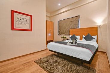 هتل Townhouse 453 Malviya Nagar