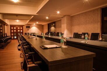 Hotelli Rainbow Regis