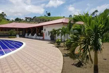 Hotel Takuara