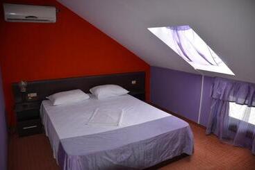 Pensjonat Relax Spa Costinesti   D Amy